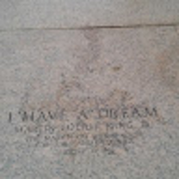 Meet your Posher, Laura - Picture 1 of 1